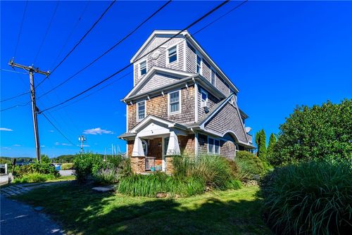 61 Esmond Avenue, North Kingstown, RI, 02852 | Card Image