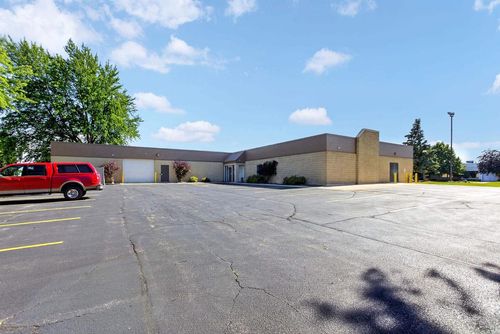 3125 Medalist Drive, OSHKOSH, WI, 54902 | Card Image