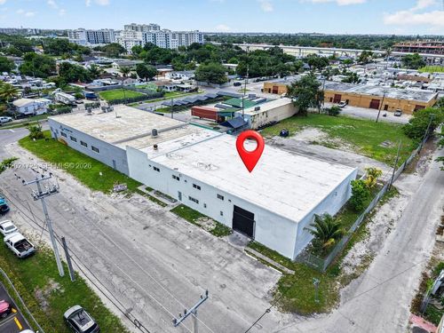 2955 Nw 75th St, Miami, FL, 33147-5943 | Card Image