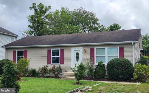 30 Douglas St, GEORGETOWN, DE, 19947-2131 | Card Image