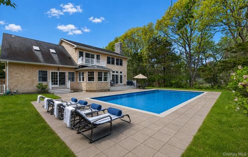 9 Briarsweet Ln, East Hampton, NY, 11937-2291 | Card Image