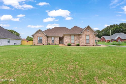 202 Willow Springs Dr, Medina, TN, 38355-6873 | Card Image