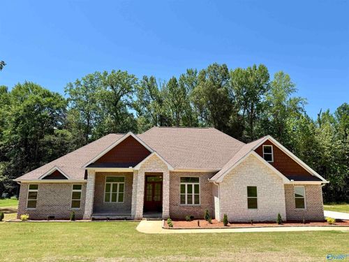 273 Goosepond Island Dr, Scottsboro, AL, 35769-5904 | Card Image