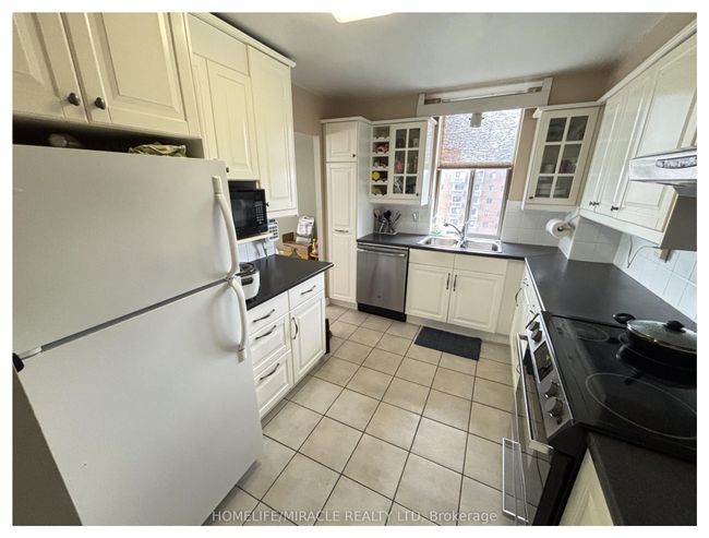 1409 - 2760 Carousel Cres, Condo with 2 bedrooms, 2 bathrooms and 1 parking in Gloucester ON | Image 40