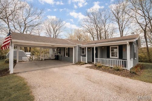 9046 Bunkum Rd, Fairview Heights, IL, 62208-1005 | Card Image