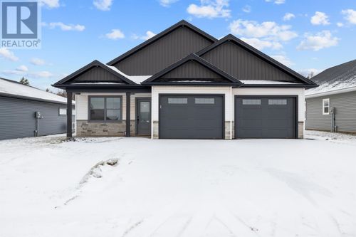 61 Alice Avenue, Charlottetown, PE, C1C0V4 | Card Image