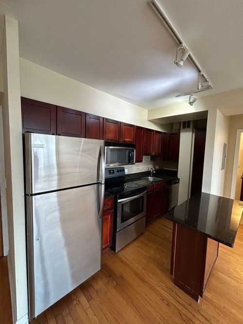apt-703-4180 N Marine Dr, Chicago, IL, 60613-2255 | Card Image