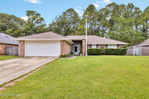 13614 Huntington Cir, Gulfport, MS, 39503-5009 | Card Image