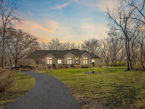 11335 Cross Creek Estates Ln, BELVIDERE, IL, 61008-9728 | Card Image