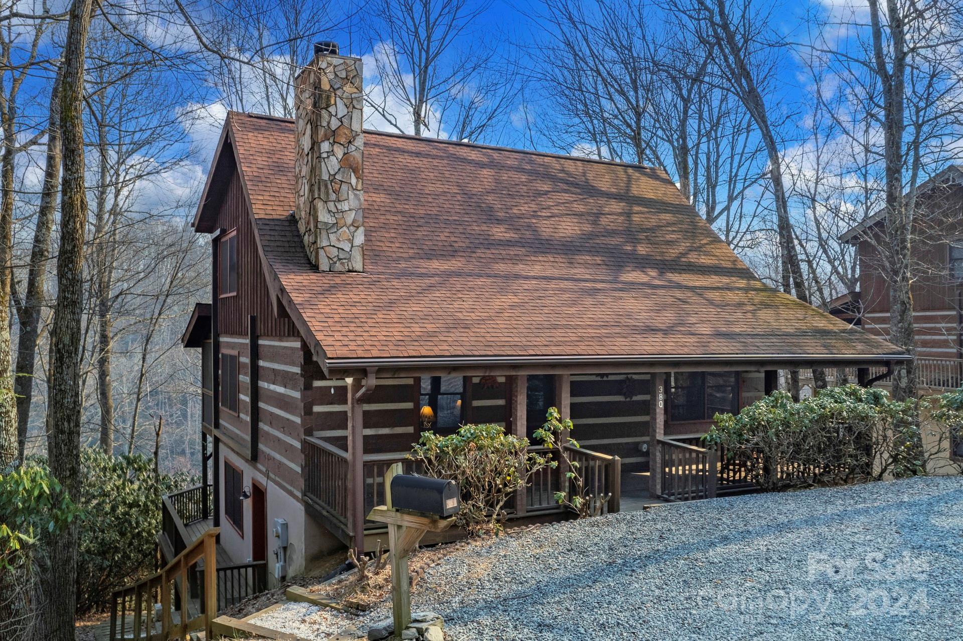 Devils Lake Dr, Seven Devils, NC 28604