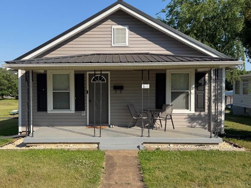 811 9th St, Altavista, VA, 24517-1707 | Card Image
