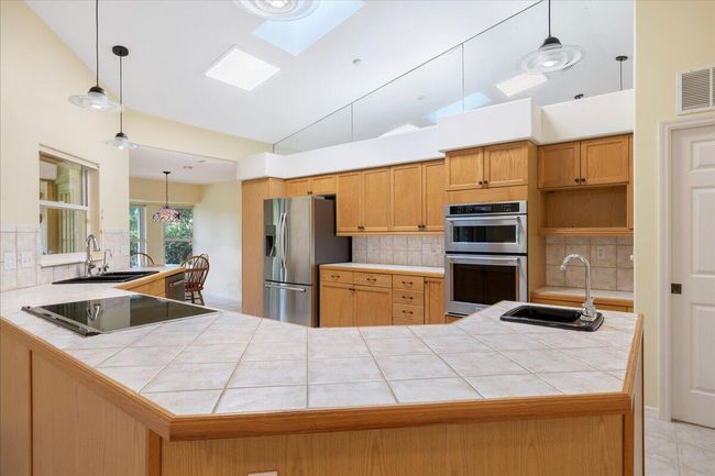 632 Concha Dr, House other with 3 bedrooms, 2 bathrooms and null parking in SEBASTIAN FL | Image 25