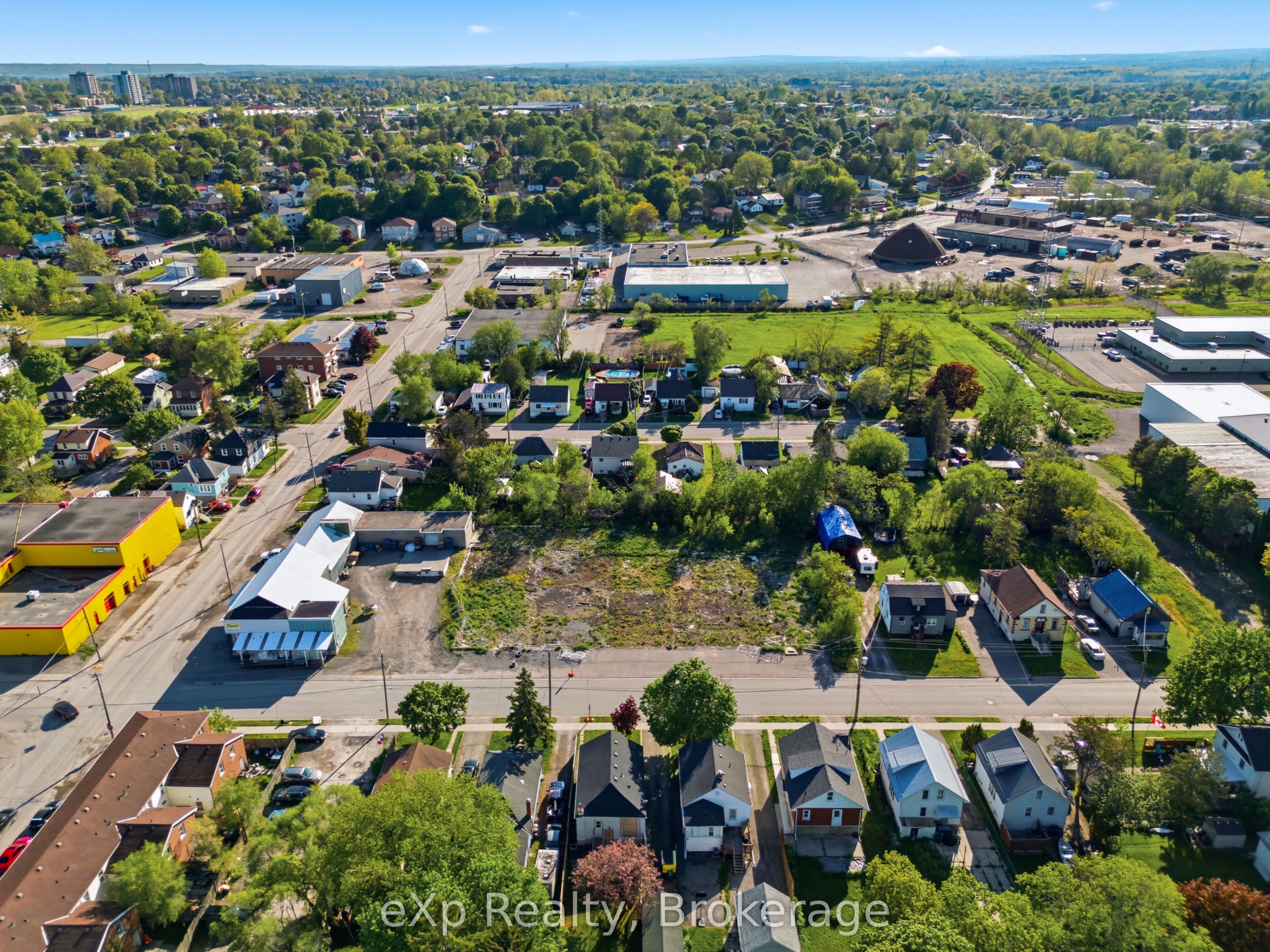 Commercial Sale in Belleville 4