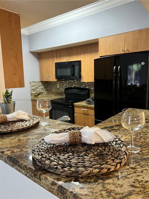 19202-231 Sw 116th Ave, Pembroke Pines, FL, 33025-4908 | Card Image