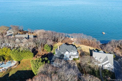 150 Landing Ln, Calverton, NY, 11933-1204 | Card Image