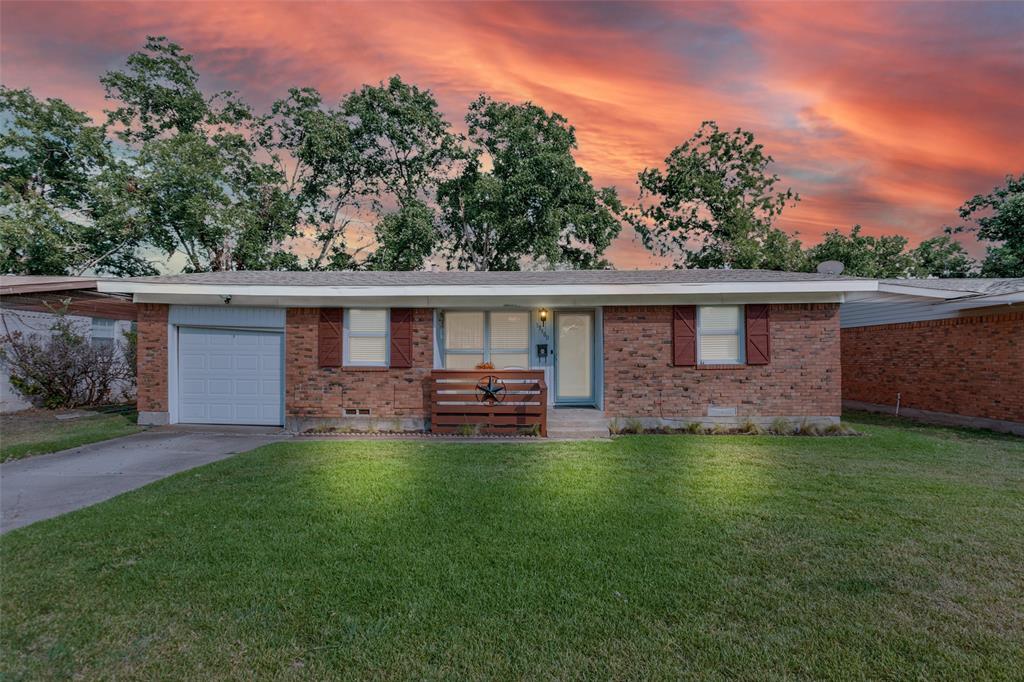 Stardust Ln, Dallas, TX 75234