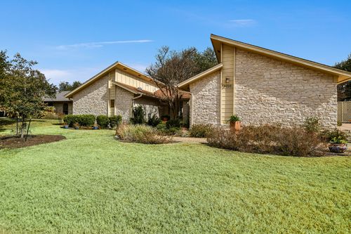 9016 Balcones Club Dr, Austin, TX, 78750-2906 | Card Image