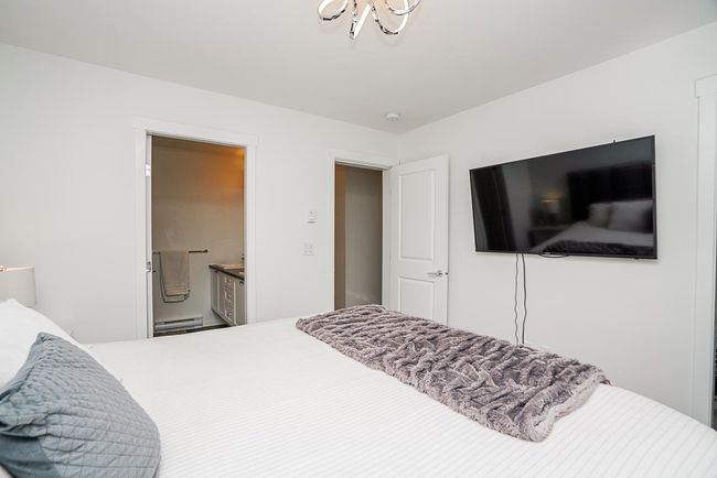 8 - 16337 15 Avenue, Townhouse with 3 bedrooms, 2 bathrooms and 2 parking in Surrey BC | Image 20