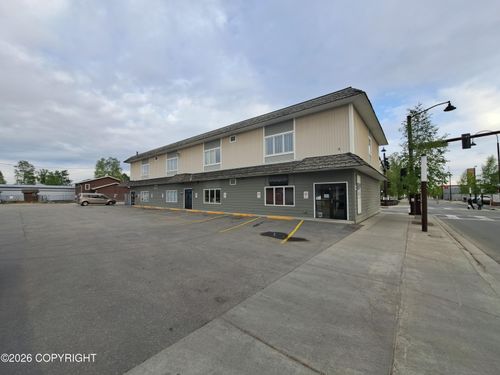 909 Cushman St, Fairbanks, AK, 99701-4668 | Card Image