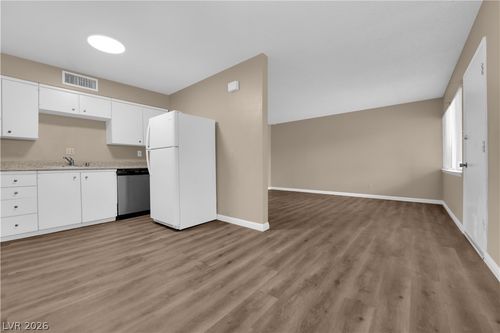 e201-350 Desert Inn Rd, Las Vegas, NV, 89109-9007 | Card Image