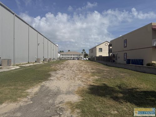 36-102 E Campeche St, South Padre Island, TX, 78597-7022 | Card Image