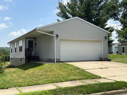 991 Nevin St, Akron, OH, 44310-3412 | Card Image