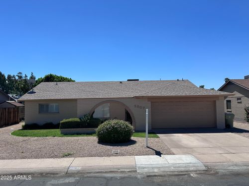 5507 W Hearn Rd, Glendale, AZ, 85306-4211 | Card Image
