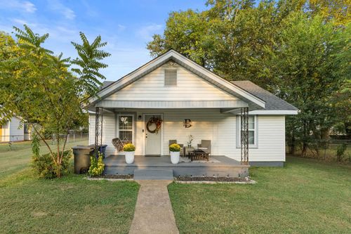 216 N Eclipse St, Florence, AL, 35630-3127 | Card Image