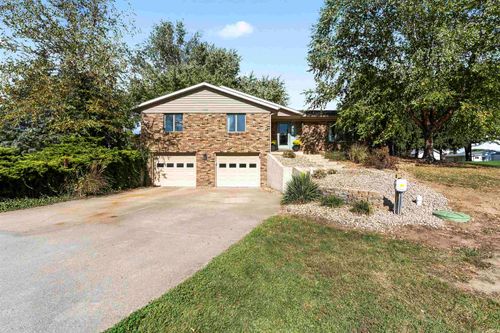 106 Ems C30 Ln, Warsaw, IN, 46582-9171 | Card Image