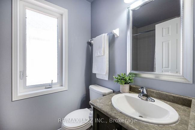 54 Barnham St, House attached with 3 bedrooms, 3 bathrooms and 1 parking in Ajax ON | Image 20