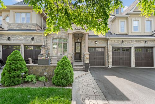 45 Robert Berry Cres, King City, ON, L7B0M4 | Card Image