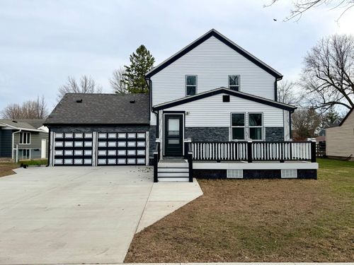 120 W Okabena St, Worthington, MN, 56187-1535 | Card Image