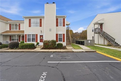 1425 Deerpond Ln, Virginia Beach, VA, 23464-6476 | Card Image