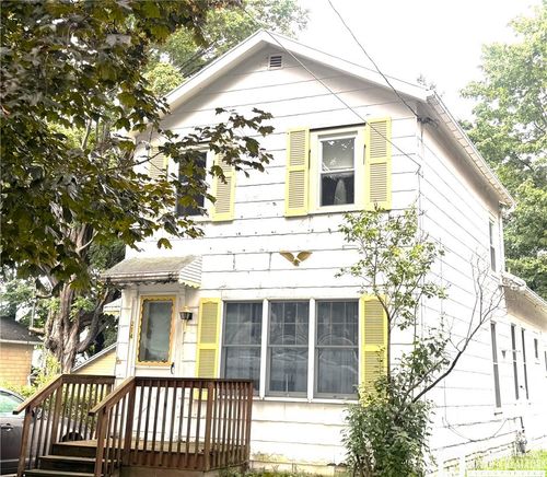 214 Robin St, Dunkirk, NY, 14048-1529 | Card Image