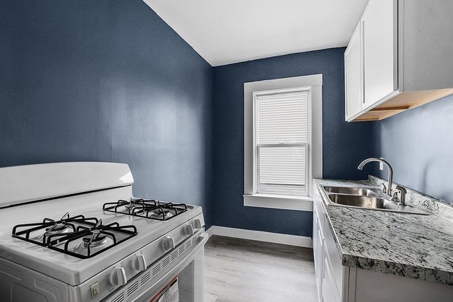 726 2 Nd St, Home with 8 bedrooms, 5 bathrooms and 3 parking in Fall River MA | Image 23