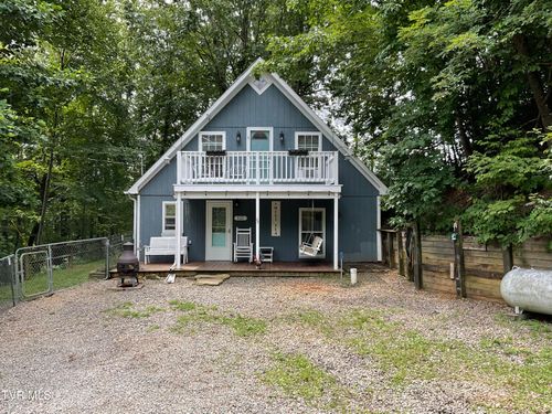 2121 Shingletown Rd, Mountain City, TN, 37683-4115 | Card Image