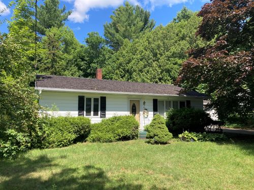 18 Scott Dr, Malone, NY, 12953-2407 | Card Image