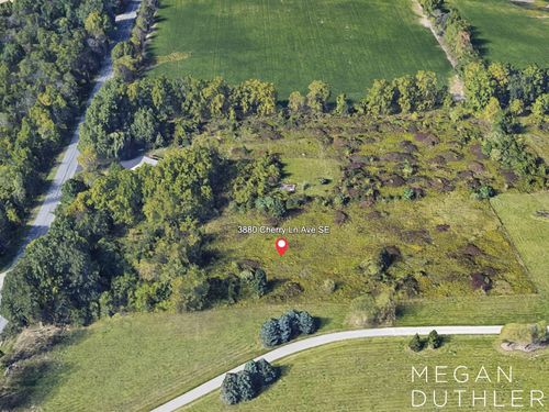 3880 Cherry Lane Ave Se, Ada, MI, 49301-8760 | Card Image