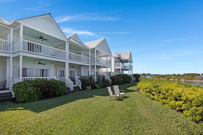 2104 Marina Villas Dr, Condo with 2 bedrooms, 3 bathrooms and null parking in Duck Key FL | Image 17