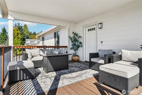 9 Curtis Ln, Longview, WA, 98632-5377 | Card Image