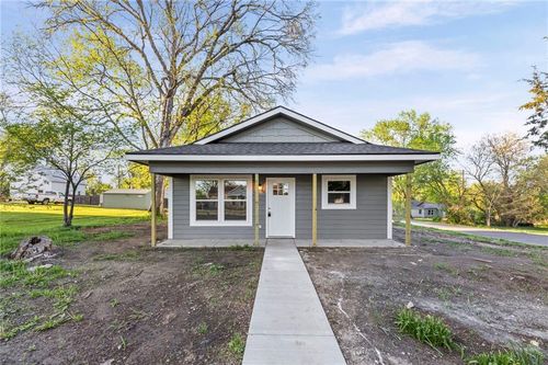 312 E 5th St, Edgerton, KS, 66021-2122 | Card Image