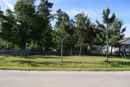 893 County Road 5015, Cleveland, TX, 77327-3639 | Card Image