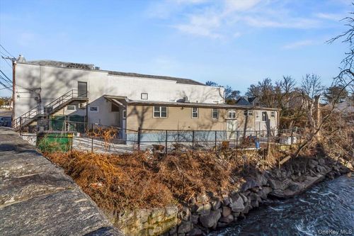 311 Halstead Ave, Mamaroneck, NY, 10543-2623 | Card Image