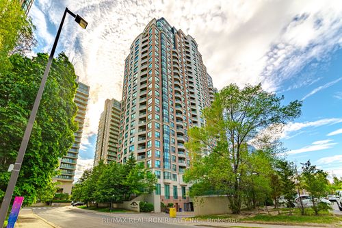 7-7 Lorraine Dr, North York, ON, M2N7H2 | Card Image