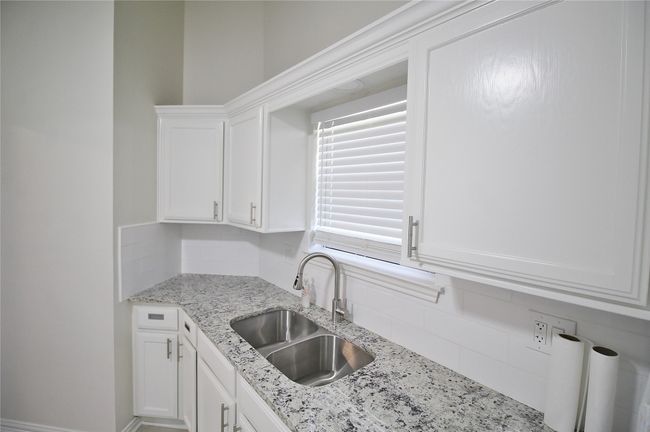 605 Mcmackin St, House other with 3 bedrooms, 2 bathrooms and null parking in Cedar Hill TX | Image 6