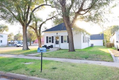 410 S 3rd St, House other with 2 bedrooms, 1 bathrooms and 2 parking in Lamar CO | Image 2