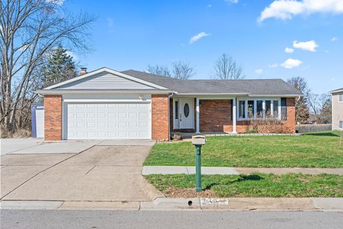 235 Dellfield Ln, Gahanna, OH, 43230-3222 | Card Image
