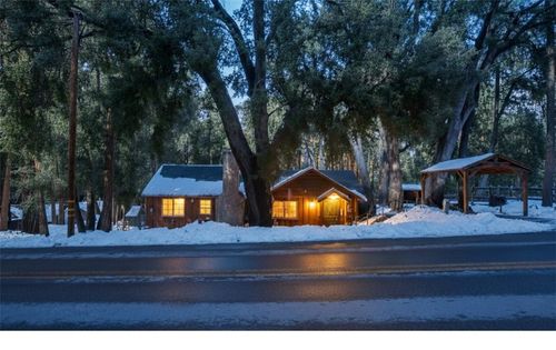 40204 Valley Of The Falls Dr, Forest Falls, CA, 92339-9652 | Card Image