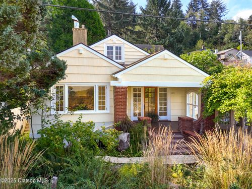 1925 Irving Ave, Astoria, OR, 97103-3433 | Card Image