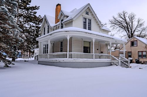 114 7th St Ne, Little Falls, MN, 56345-2823 | Card Image